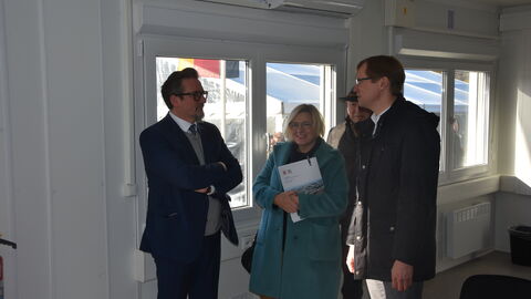 Eröffnung Infocenter OU Mörlenbach 22 Die politischen Gäste im Dialog